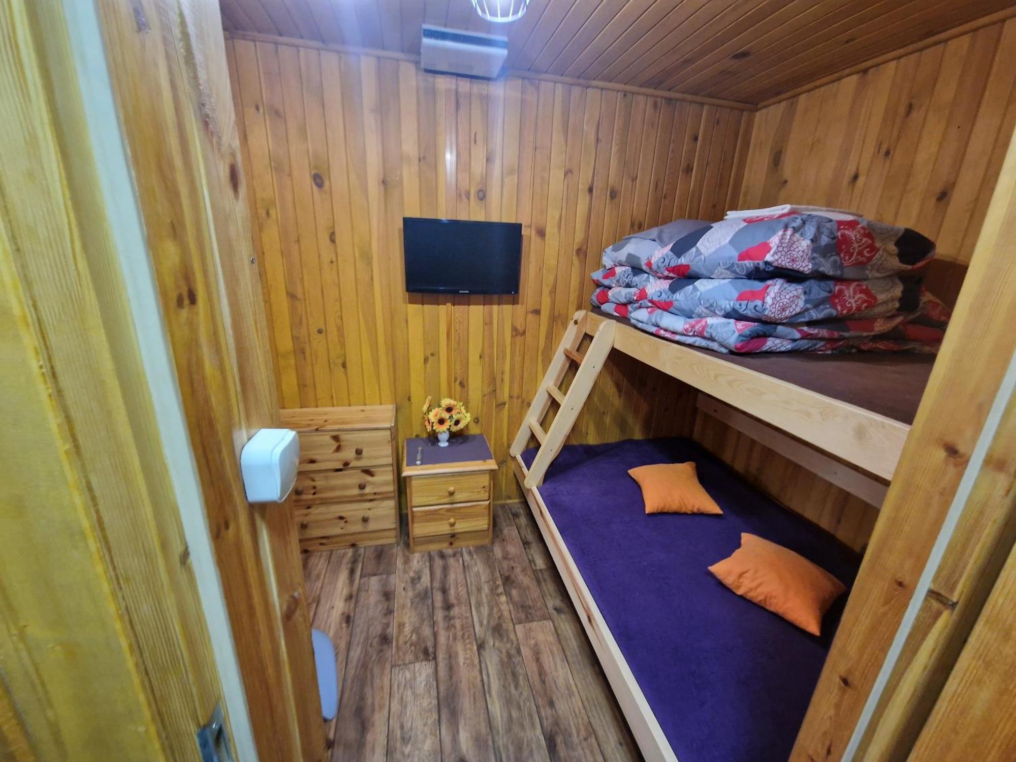 Pod Sosnami Osrodek Wypoczynkowy Boszkowo Letnisko Villa Ruang foto